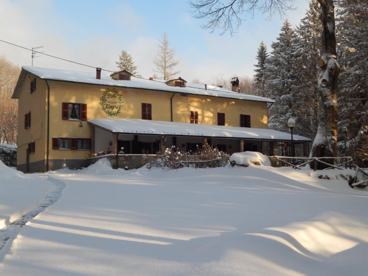 Agriturismo Fonte Magria อับบาเดียซานซัลวาตอเร ภายนอก รูปภาพ
