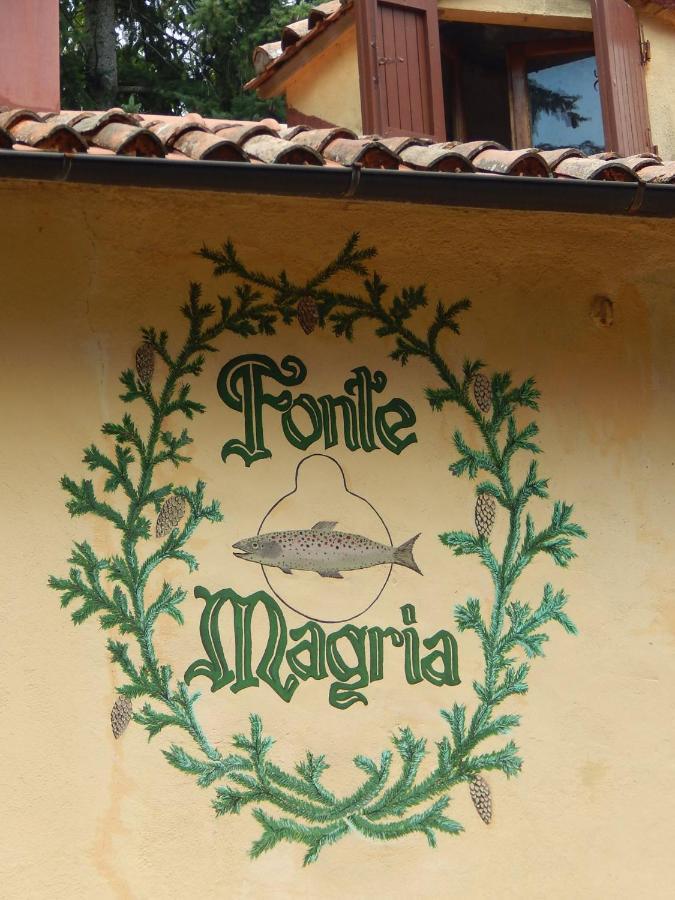 Agriturismo Fonte Magria อับบาเดียซานซัลวาตอเร ภายนอก รูปภาพ